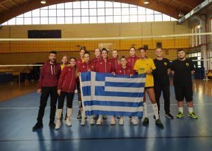 Τα Κορίτσια της ΑΕΚ ύψωσαν την ελληνική σημαία για την Εθνική επέτειο (ΦΩΤΟ)