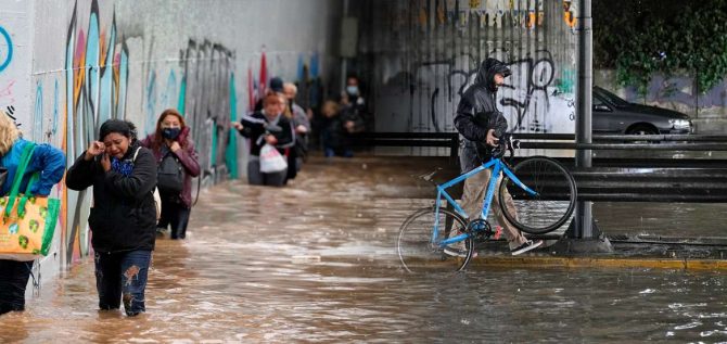 Κακοκαιρία Μπάλλος: Εισηγήσεις για απαγόρευση κυκλοφορίας τη νύχτα στην Αττική και κλείσιμο του Κηφισού