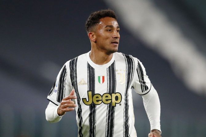 Ντανίλο για Γκουαρδιόλα: “Νομίζω ότι βάζει τη γυναίκα του να κάθεται στον καναπέ σαν να είναι παίκτρια”