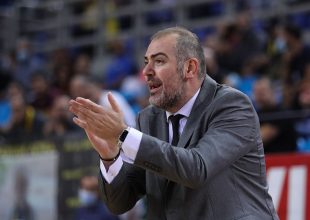 Δέδας: «Αφιερώνουμε την νίκη στον κόσμο μας» (VIDEO)