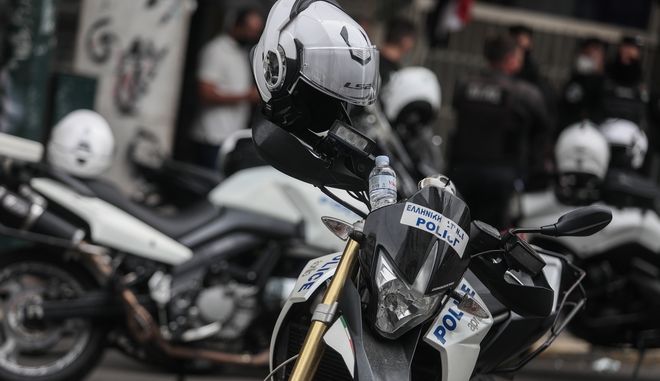 Καταδίωξη με πυροβολισμό στο Μενίδι