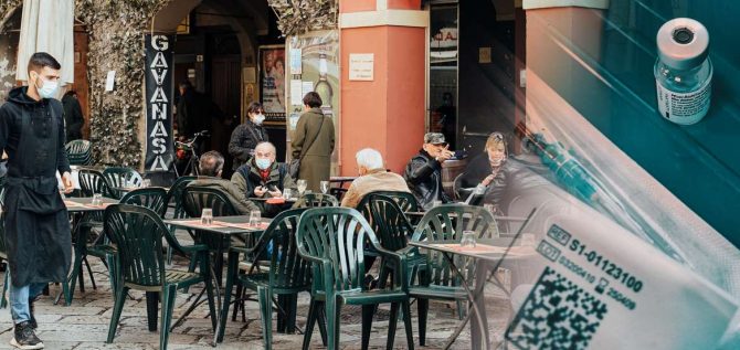 Κορωνοϊός: Μέτρα στις «κόκκινες» περιοχές – Τα σχέδια του υπουργείου Υγείας