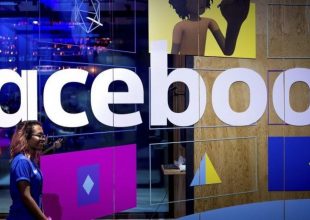 Facebook: Το χρονικό του black out – Πλήγμα για τον Mark Zuckerberg