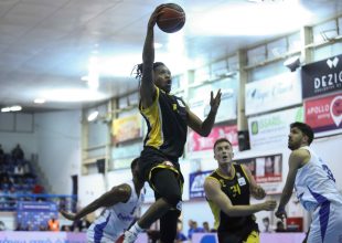 Μεγάλο διπλό της Βασίλισσας στη Νίκαια