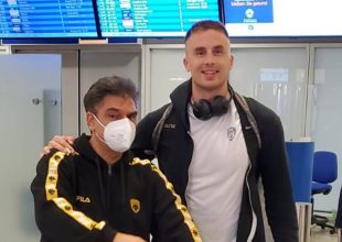 Χάμερ: «Πάτησε» Αθήνα για την ΑΕΚ (ΦΩΤΟ)