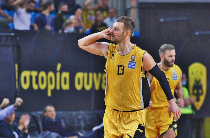 Το συγκινητικό βίντεο της Βασίλισσας για τον Γέλοβατς (VIDEO)