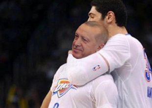 Καντέρ: Ανέβασε φωτογραφία που κάνει «κεφαλοκλείδωμα» στον Ερντογάν