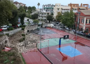 Κακοκαιρία «Μπάλλος»: Αγωνία για τον αγνοούμενο στην Εύβοια – Καταστροφές σε Κέρκυρα, Ιθάκη, Κρήτη