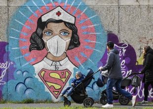 «Άτρωτοι» στον κορωνοϊό – Το μυστικό των ανθρώπων που δεν αρρωσταίνουν ποτέ από Covid-19