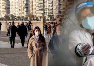 Κορωνοϊός: 4.696 κρούσματα, 38 θάνατοι και 404 διασωληνωμένοι
