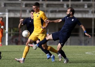 Super League 2: Αναβλήθηκε η πρεμιέρα της λίγες ώρες πριν από τη σέντρα