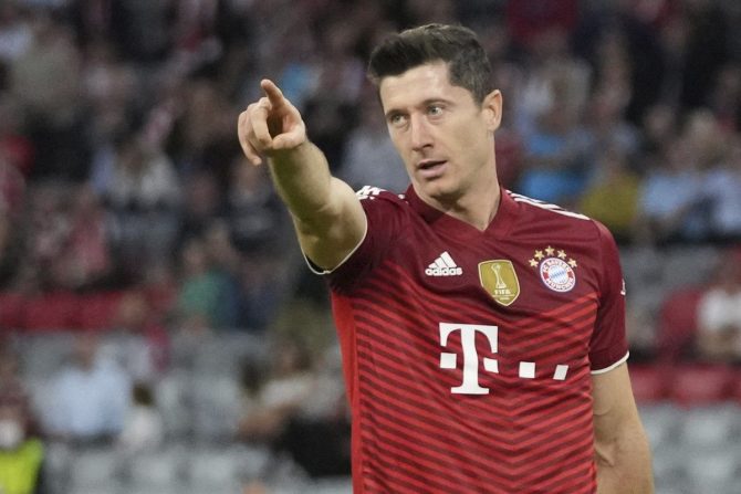 Οι 100 καλύτεροι του Guardian για το 2021: Ο Λεβαντόβσκι νίκησε ξανά τον Μέσι