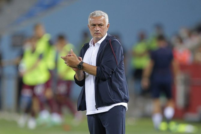 Ρουμενίγκε: «Ο Μουρίνιο ήθελε να προπονήσει την Μπάγερν»