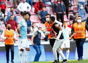 Οπαδός της Καϊσέρισπορ την «έπεσε» στον Μπακασέτα