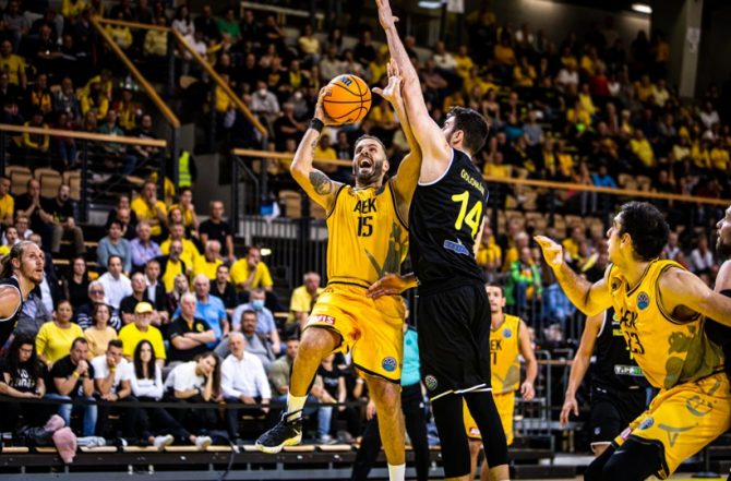 Με τον κόσμο της στα Λιόσια η Φάλκο