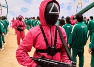 Σχολεία στέλνουν επιστολές στους γονείς: «Μην αφήνετε τα παιδιά σας να βλέπουν το Squid Game»