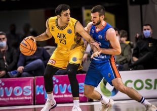 LIVE: Ιωνικός – ΑΕΚ