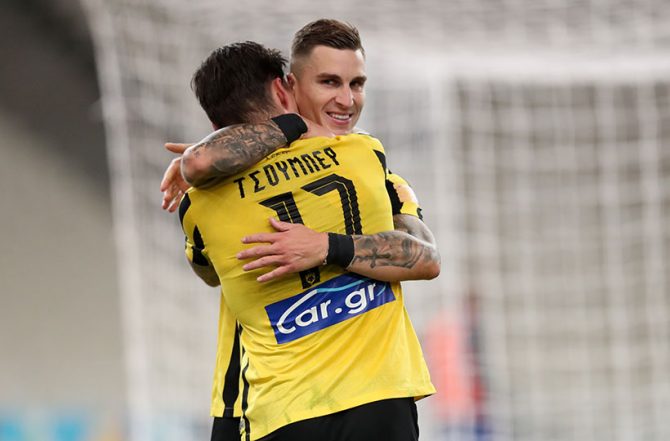 Κλειστά χαρτιά και όλα ανοιχτά