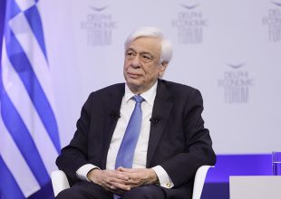 Προκόπης Παυλόπουλος: Στο νοσοκομείο για παρακολούθηση- Νοσεί με covid-19