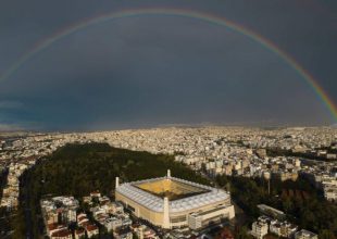 Εντυπωσιακό ουράνιο τόξο δεσπόζει πάνω από την Αγιά Σοφιά (ΦΩΤΟ)