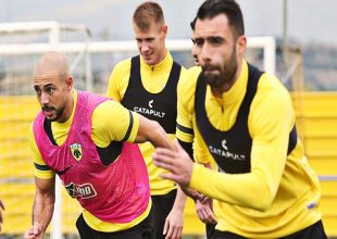 «Σκύλος» Άμραμπατ: Φώναξε «παρών» ενόψει Ριζούπολης