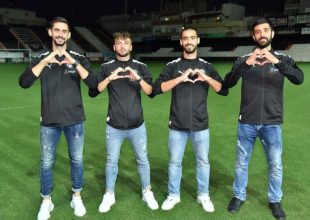 Οι ποδοσφαιριστές του ΟΦΗ βάζουν γκολ για τα παιδιά – Συμμετέχουν στην «Ομάδα Προσφοράς ΟΠΑΠ» και μας ζητούν να τους ακολουθήσουμε για καλό σκοπό