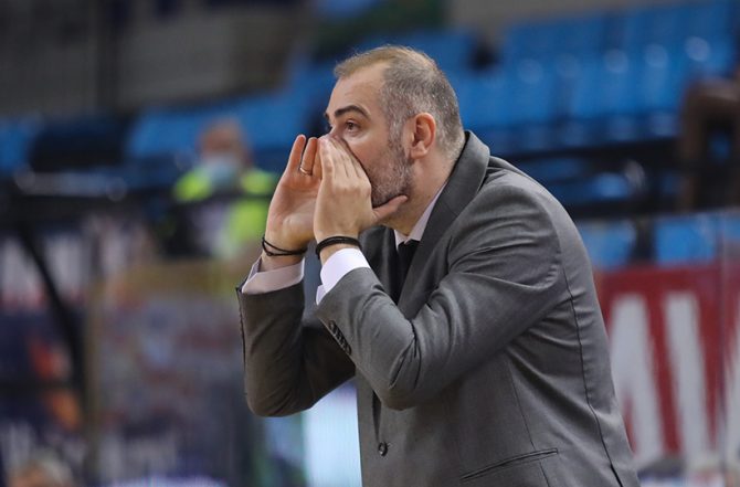 Δέδας: «Ο κόσμος είναι ο μόνος τρόπος να ξεπεράσουμε τα δύσκολα»