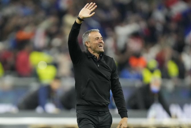 «Βλέπει» και Ενρίκε για τον πάγκο της η Νάπολι