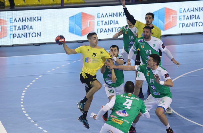 Κοτσιώνης: «Να κλείσουμε με νίκη την χρονιά»