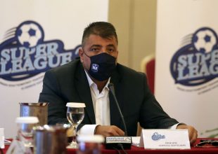Super League 2 κατά ΕΡΤ: “Πρωτοφανής κίνηση, χουντική εντολή αποσιώπησης όσων συνέβαιναν στα γήπεδα”