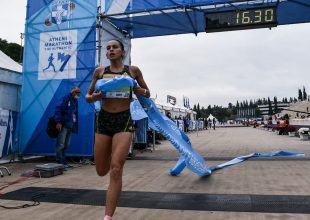 Αυθεντικός Μαραθώνιος Αθήνας: Νικητές στα 5χλμ Παπούλιας και Μαρινάκου