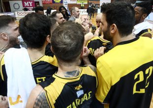 Η θριαμβευτική φωτογραφία της Βασίλισσας