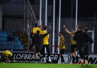 Όλος ο κιτρινόμαυρος πάγκος έτρεξε στον Σάκχοφ (pics)