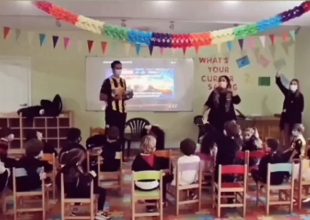 Ουγάλδε: Πήγε με φανέλα της ΑΕΚ σε νηπιαγωγείο (ΦΩΤΟ)