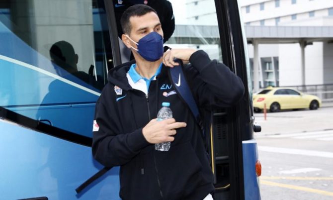 Ζήσης: «Για το γούρι είδα όρθιος το παιχνίδι»