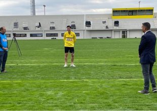 Η πρώτη συνέντευξη στο νέο γήπεδο στα Σπάτα έγινε στον Τσούμπερ (ΦΩΤΟ)