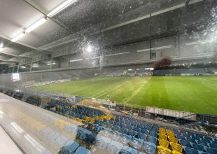 Πολλή βροχή στον γήπεδο της Τρίπολης (VID)