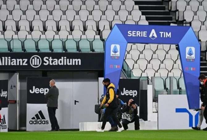 Μειώνεται στο 50% το ποσοστό των φιλάθλων στα ιταλικά γήπεδα