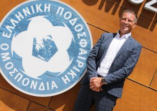 Κλάτενμπεργκ: «Αν δεν ήταν κόκκινη κάρτα το τάκλιν του Κέιν, τότε δεν ξέρω τι είναι»