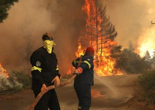 Η φύση εκδικείται: Τα συγκλονιστικά ακραία φαινόμενα του 2021