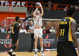 Ρογκαβόπουλος: «Προσευχόμαστε για τον Γέλοβατς»