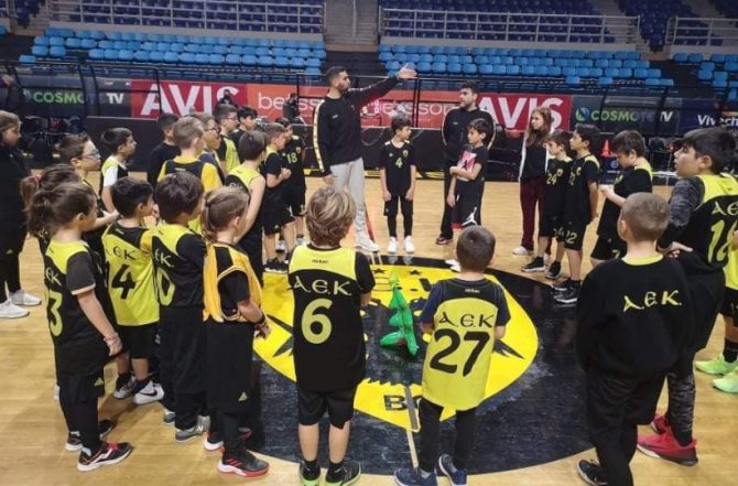 Στην μνήμη του Γέλοβατς το Χριστουγεννιάτικο 3on3 ΑΕΚ BC Academy (pics) Στην μνήμη του Γέλοβατς το Χριστουγεννιάτικο 3on3 ΑΕΚ BC Academy (pics)