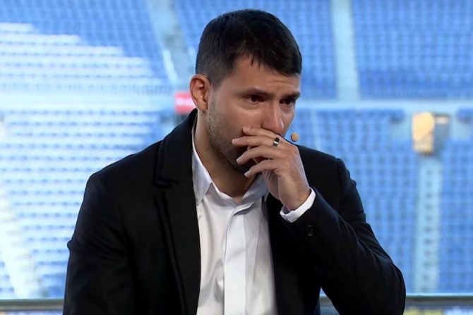 Αγκουέρο: “Έκανα ό,τι μπορούσα για να συνεχίσω, φεύγω με το κεφάλι ψηλά” Αγκουέρο: “Έκανα ό,τι μπορούσα για να συνεχίσω, φεύγω με το κεφάλι ψηλά”