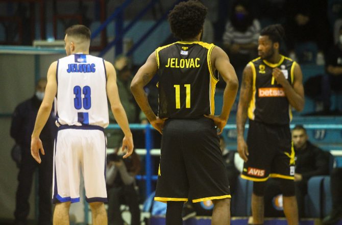 «Κατέρρευσε» από τις απουσίες η Βασίλισσα «Κατέρρευσε» από τις απουσίες η Βασίλισσα