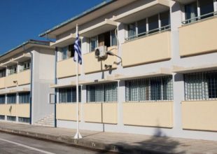 Απολύεται ο καθηγητής που χτύπησε μαθήτρια σε ΕΠΑΛ της Αττικής