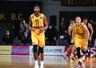 Επιστρέφει στην Αθήνα ο Γκρίφιν
