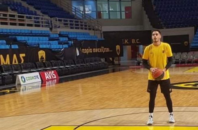 Ανακοινώθηκε από τη Βασίλισσα ο Κόνιαρης