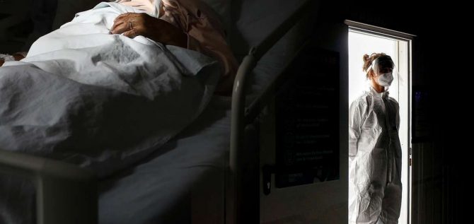 Παυλάκης: «Ερχεται τσουνάμι θανάτων – Lockdown τώρα, θα καταρρεύσουν τα νοσοκομεία»