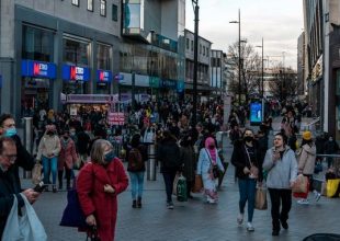 Μετάλλαξη Όμικρον: Την “προέλασή” της στην Ευρώπη μέσα σε λίγους μήνες περιμένουν οι ειδικοί