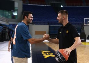 Αντιπροσωπεία της Βασίλισσας στο τελευταίο αντίο του Γέλοβατς